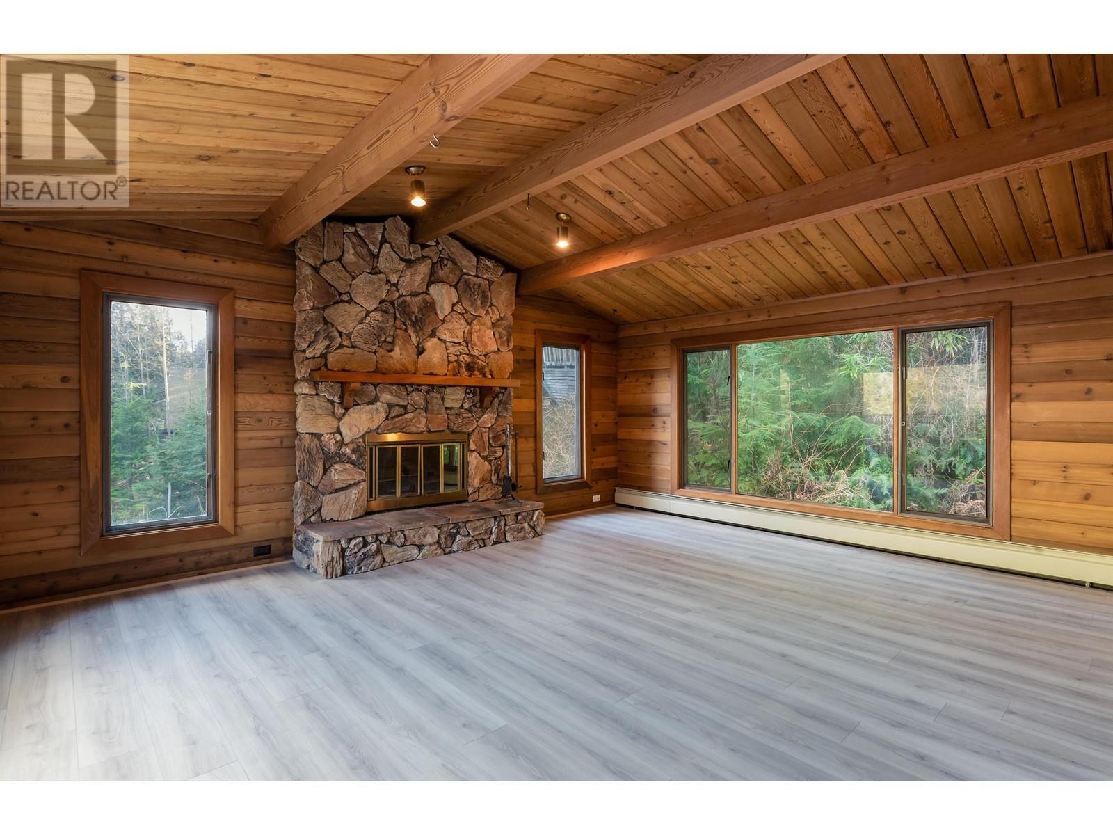 1257 Adams Road, Bowen Island, British Columbia  V0N 1G2 - Photo 3 - R2852892