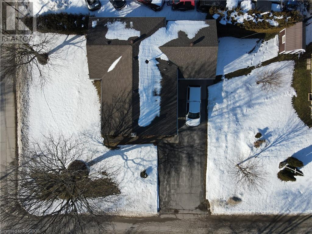 179 1 St Avenue N, Chesley, Ontario N0G 1L0 (26550523) Ron Hopper