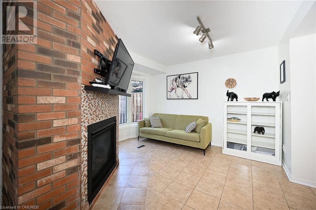 128 Edgewater Drive, Stoney Creek, Ontario  L8E 4Z3 - Photo 13 - 40545628