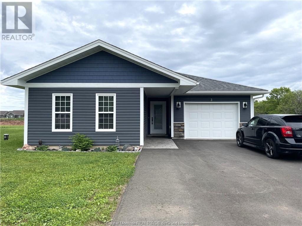 3 Fawcett Ave, Petitcodiac, New Brunswick  E4Z 4H3 - Photo 3 - M157601