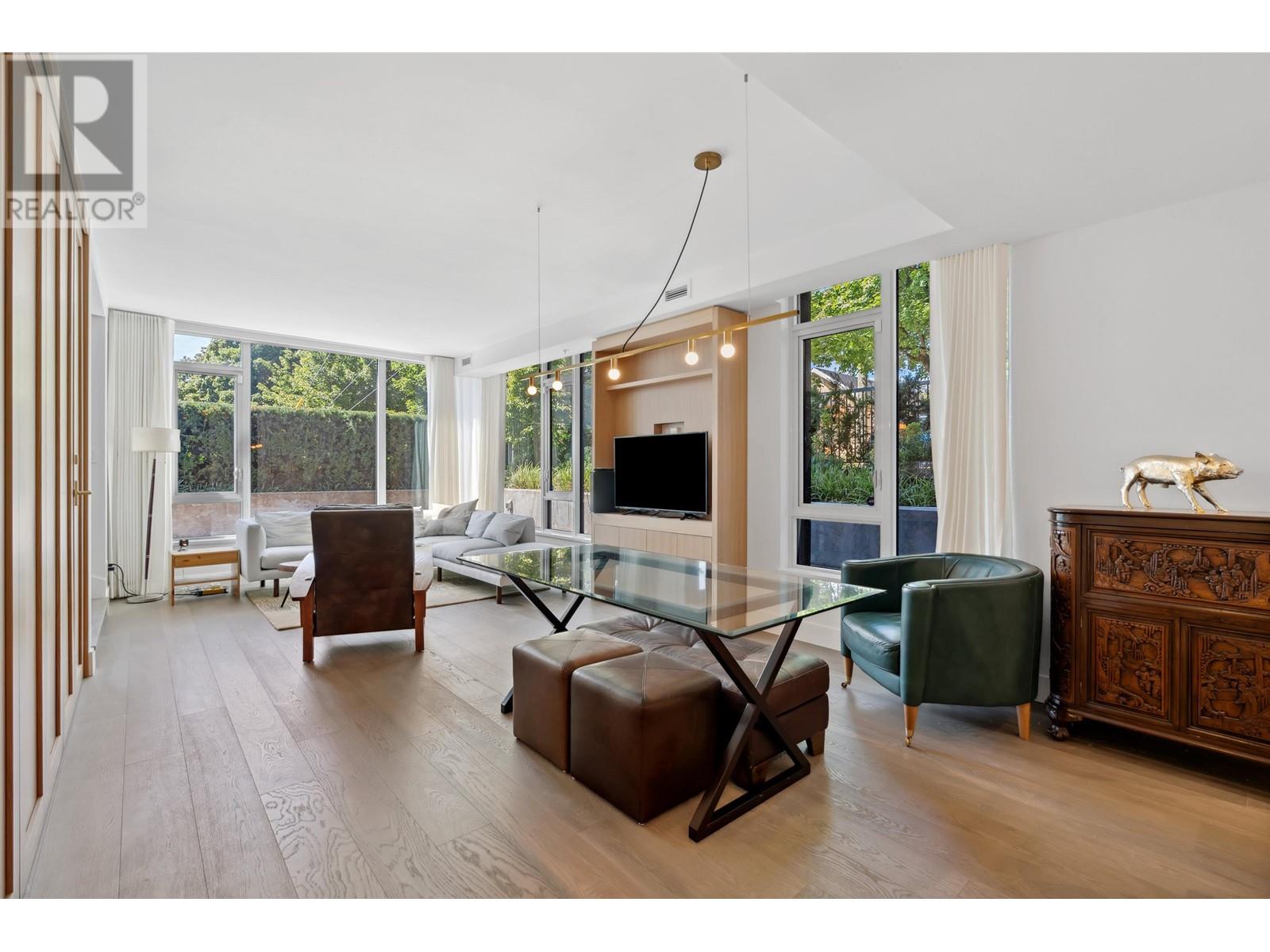 2108 W 47th Avenue, Vancouver, British Columbia  V6M 2M7 - Photo 2 - R2852991