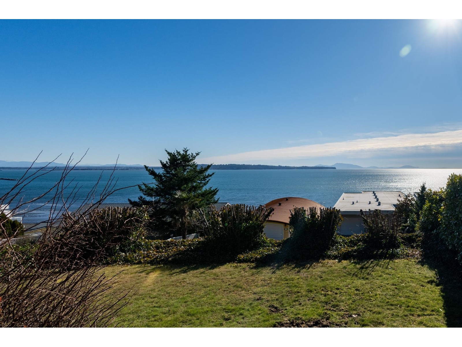 Listing Picture 11 of 16 : 14507 SUNSET DRIVE, White Rock - 魯藝地產 Yvonne Lu Group - MLS Medallion Club Member