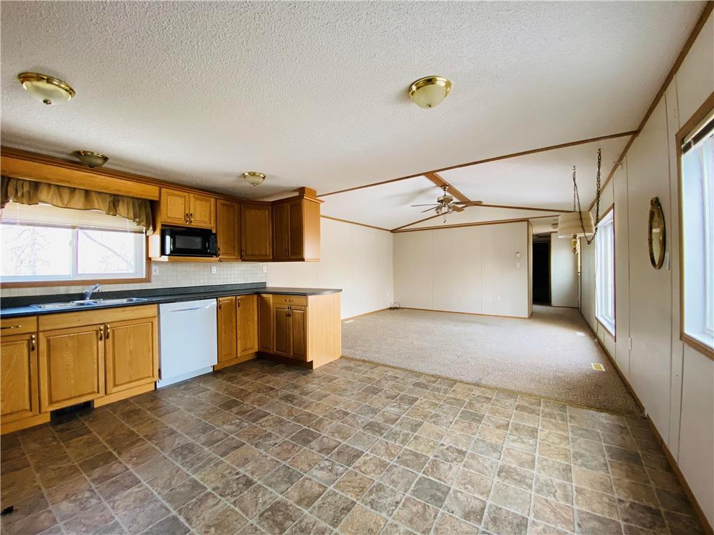 2098 24 Road E, Tolstoi, Manitoba  R0A 1M0 - Photo 3 - 202403906