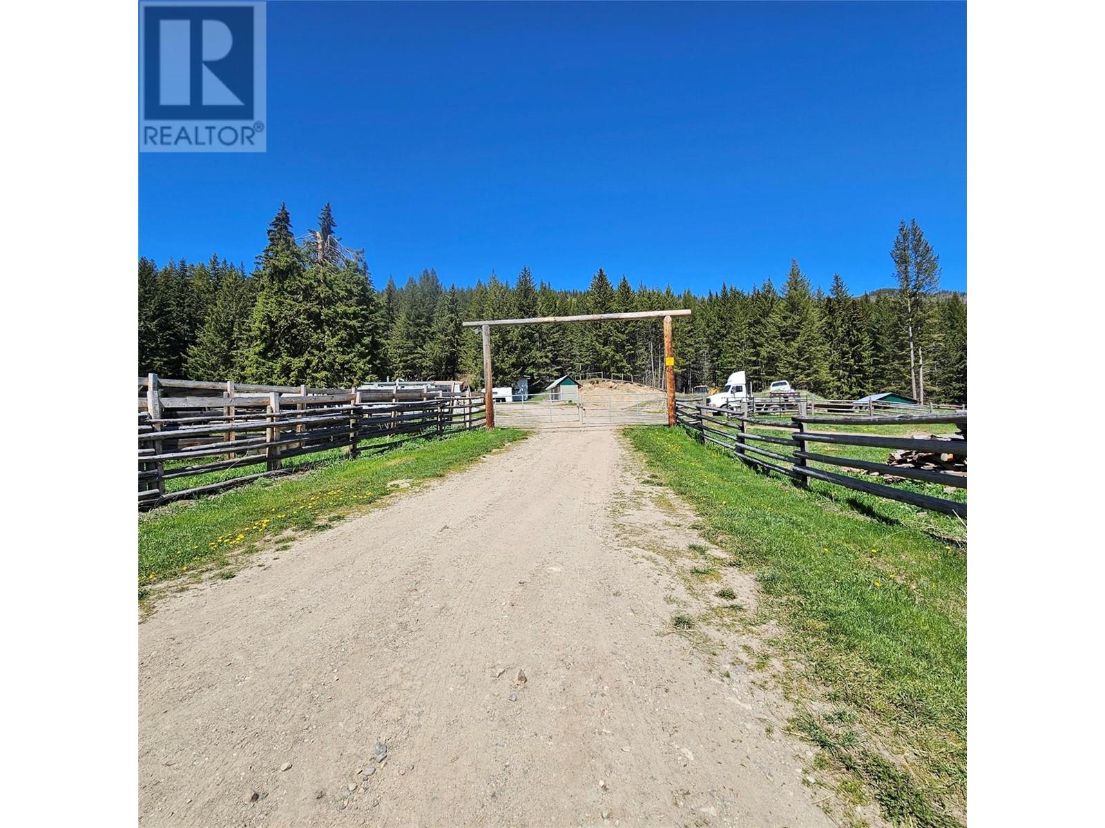 7955 China Valley Road, chase, British Columbia