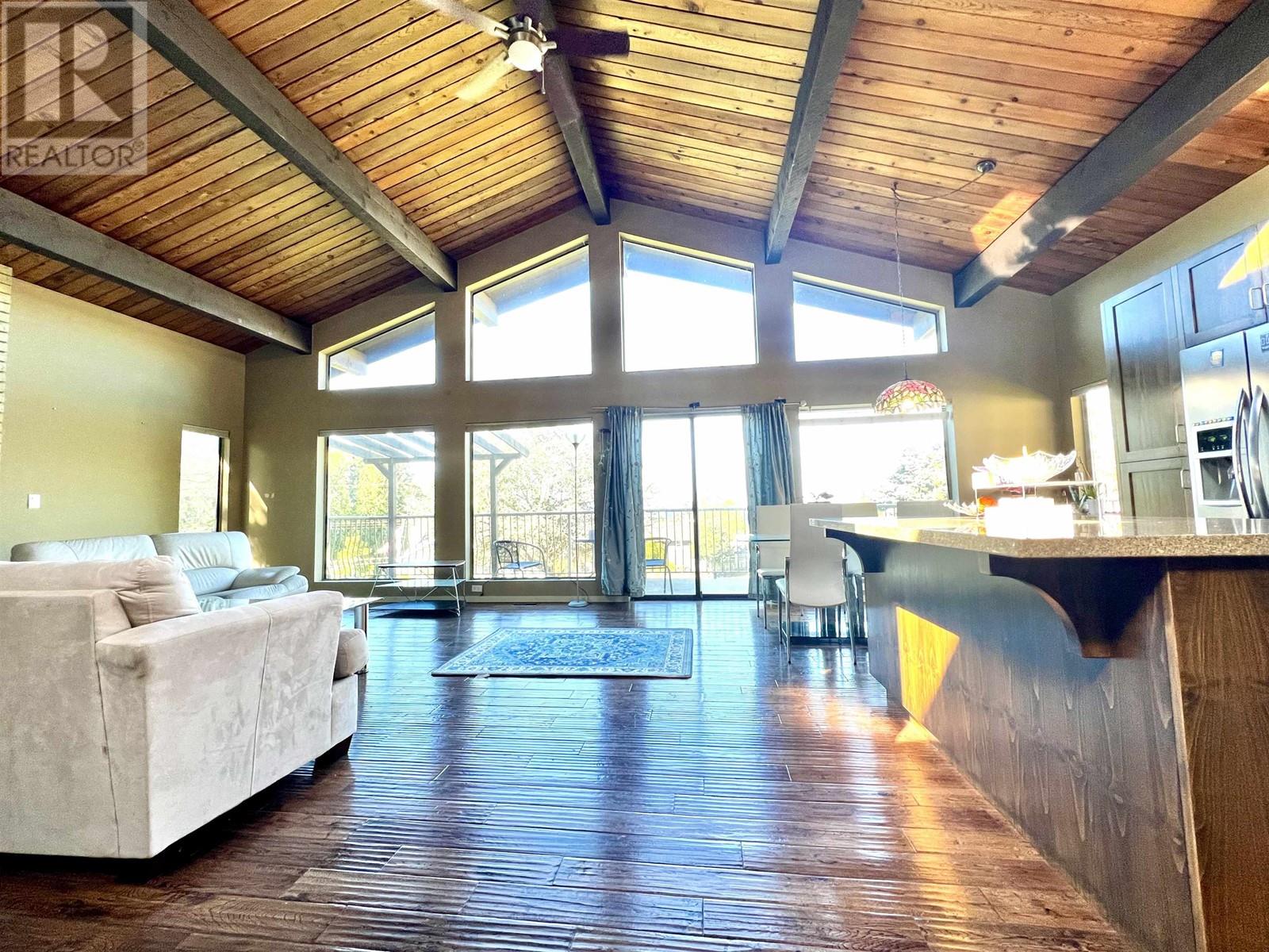 5129 Chapman Road, Sechelt, British Columbia  V7Z 0B7 - Photo 2 - R2853124