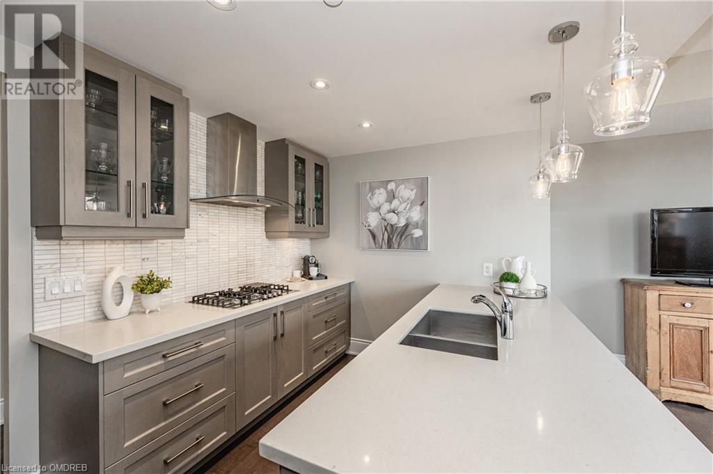 3500 Lakeshore Road W Unit# 203, Oakville, Ontario  L6L 0B4 - Photo 6 - 40544821