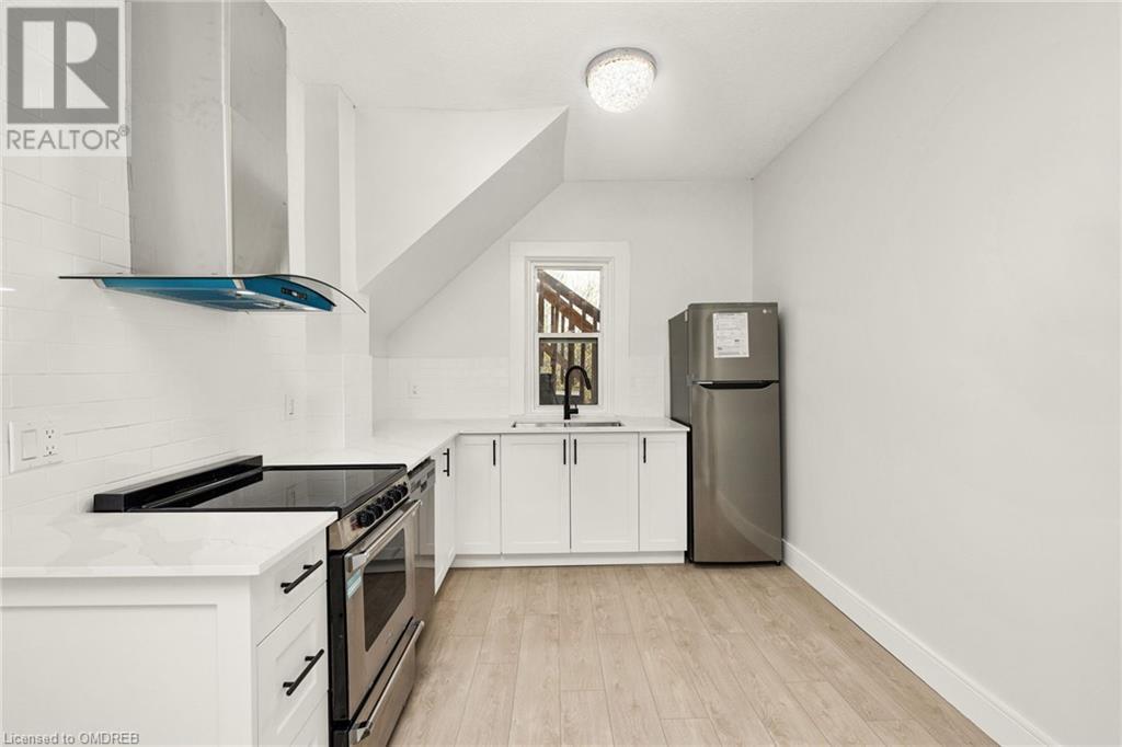 14 Kennedy Avenue, Kitchener, Ontario  N2G 2Z8 - Photo 10 - 40542975