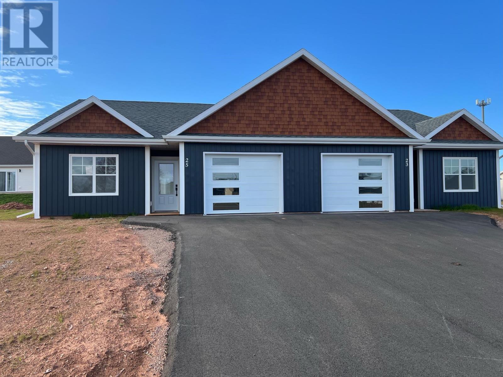 25 Loggie Drive, Summerside, Prince Edward Island  C1N 4J6 - Photo 1 - 202400704