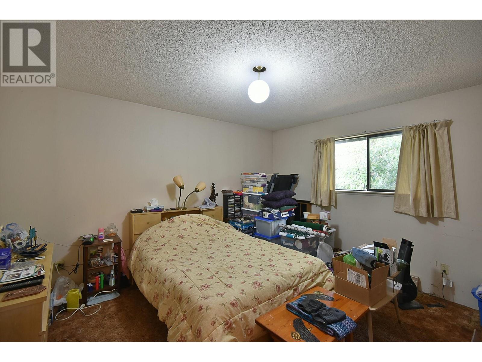 760 Brookside Place, Gibsons, British Columbia  V0N 1V9 - Photo 10 - R2853310