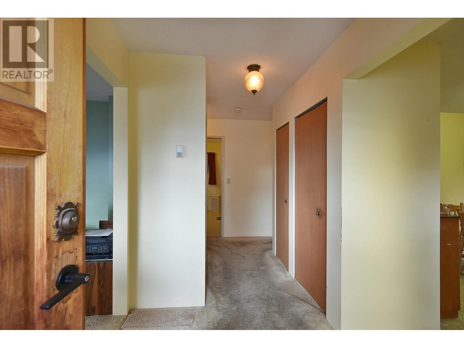 760 Brookside Place, Gibsons, British Columbia  V0N 1V9 - Photo 16 - R2853310