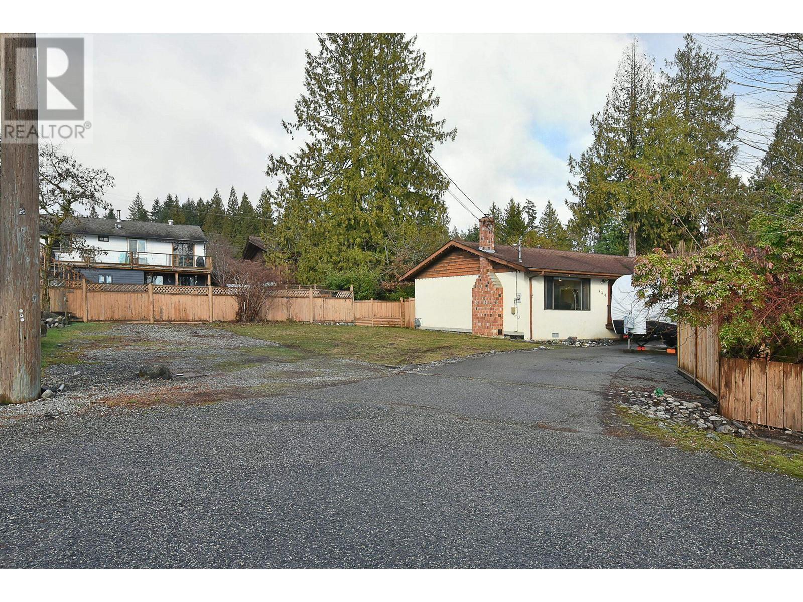 760 Brookside Place, Gibsons, British Columbia  V0N 1V9 - Photo 22 - R2853310