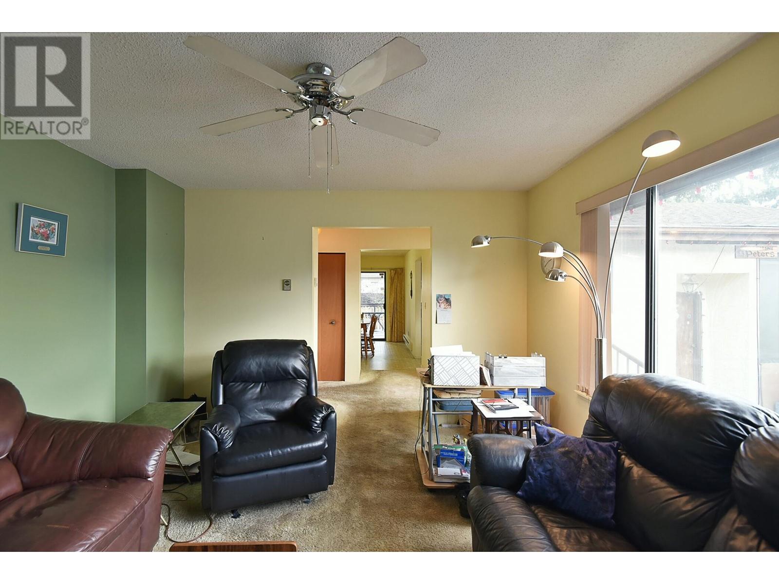 760 Brookside Place, Gibsons, British Columbia  V0N 1V9 - Photo 9 - R2853310