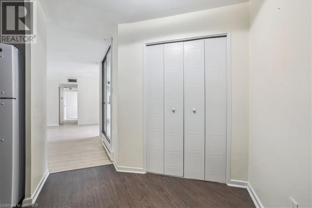 2323 Confederation Parkway Unit# 505, Mississauga, Ontario  L5B 1R6 - Photo 2 - 40546096