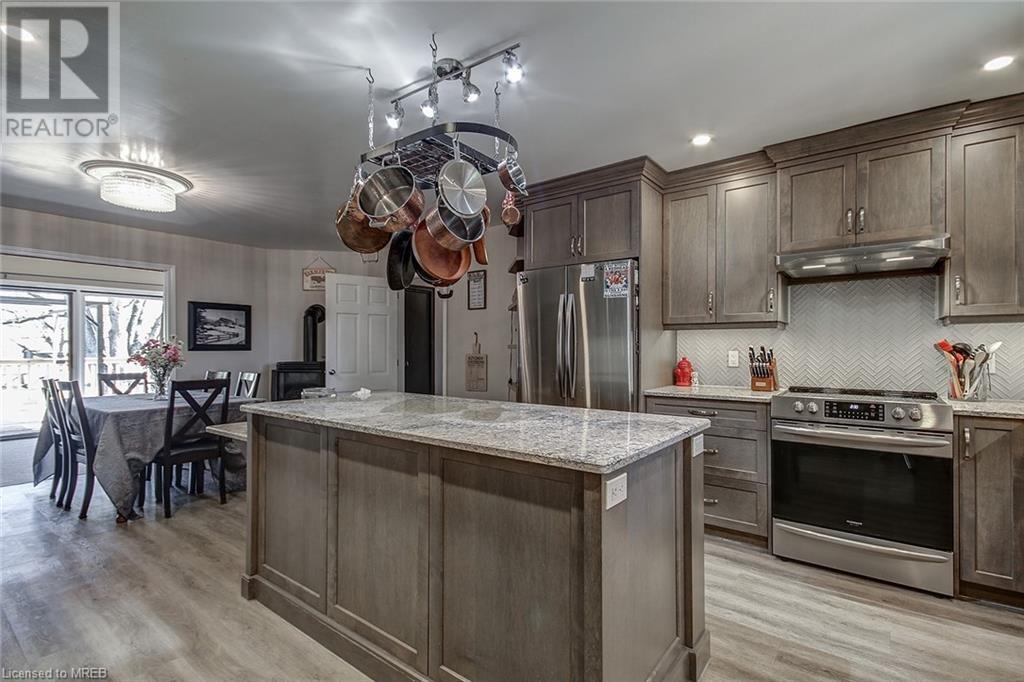 463 Mornington Street, Stratford, Ontario  N5A 5G8 - Photo 3 - 40546196