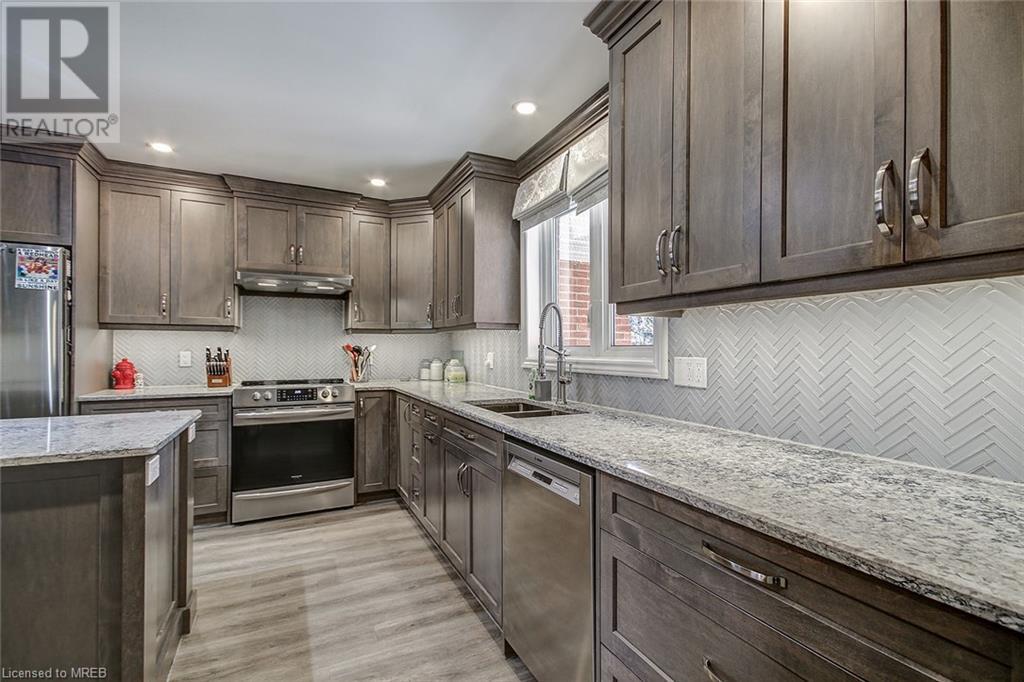 463 Mornington Street, Stratford, Ontario  N5A 5G8 - Photo 4 - 40546196