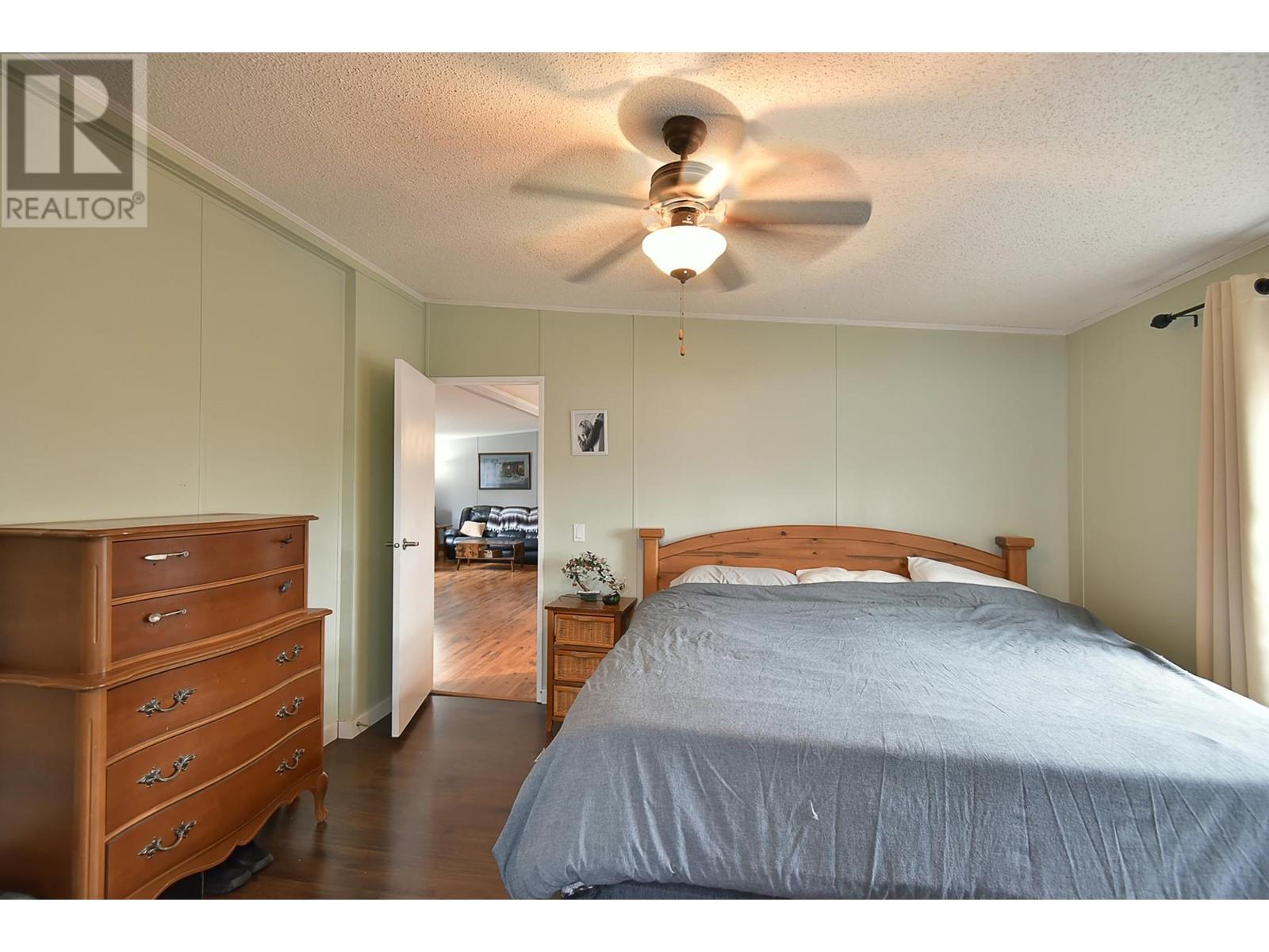 760 Hillcrest Road, Gibsons, British Columbia  V0N 1V9 - Photo 15 - R2853355