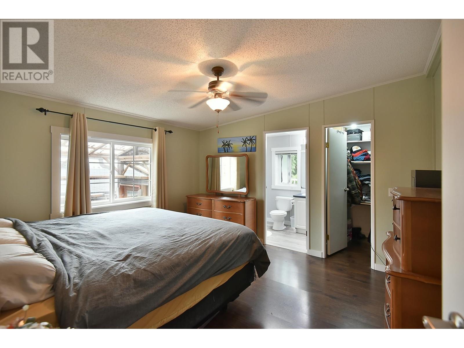 760 Hillcrest Road, Gibsons, British Columbia  V0N 1V9 - Photo 16 - R2853355