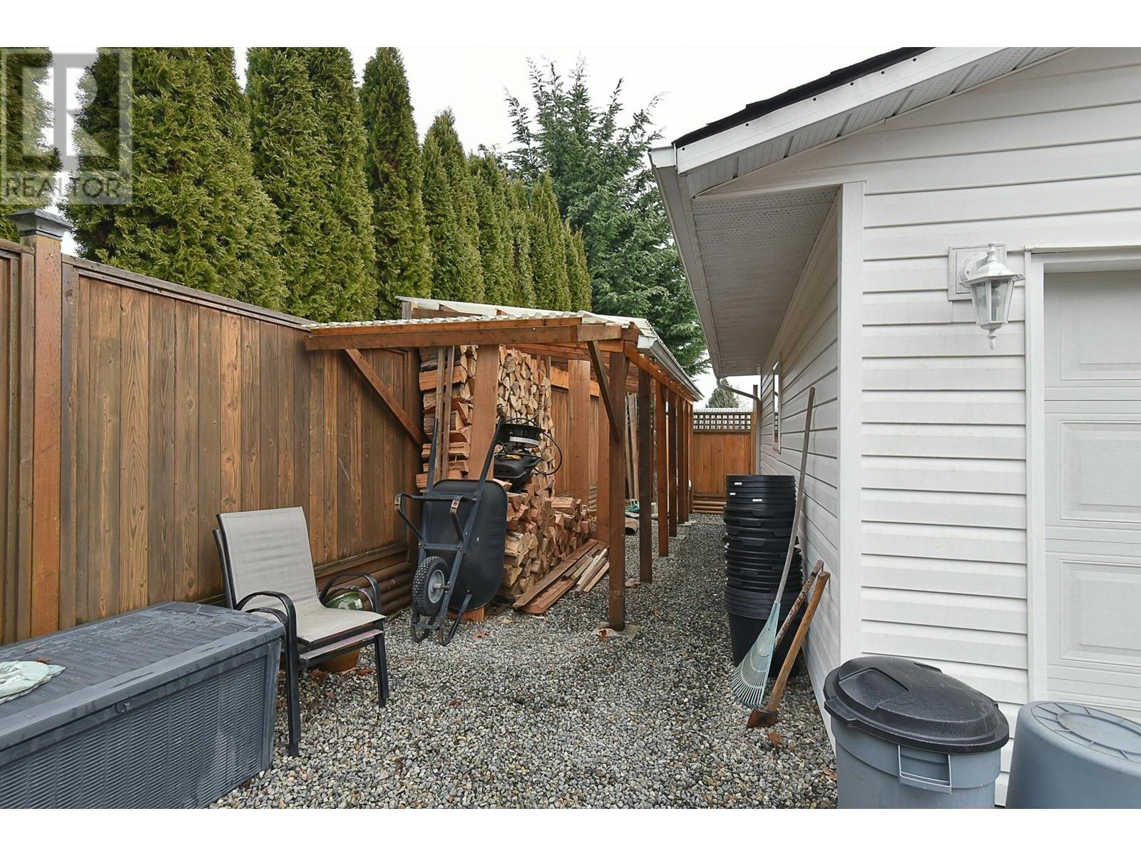 760 Hillcrest Road, Gibsons, British Columbia  V0N 1V9 - Photo 26 - R2853355
