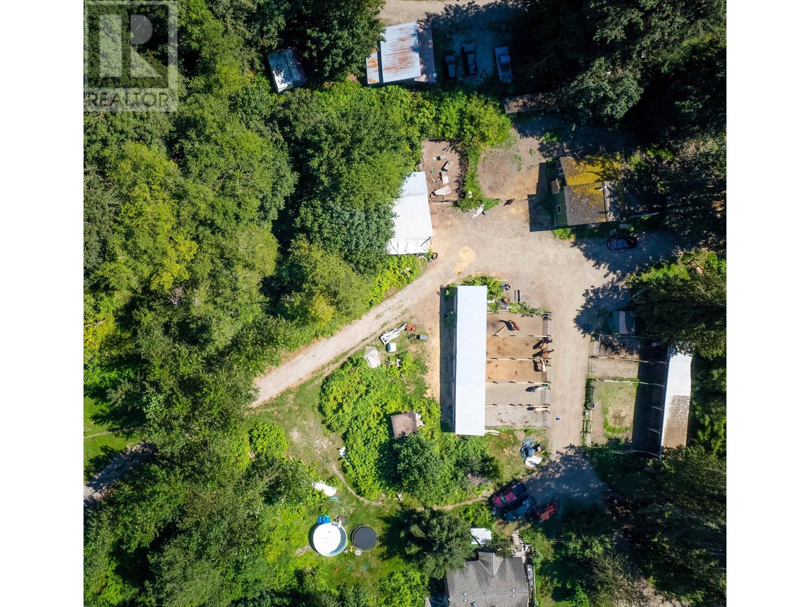 15060 Squamish Valley Road, Squamish, British Columbia  V0N 1H0 - Photo 6 - R2853379