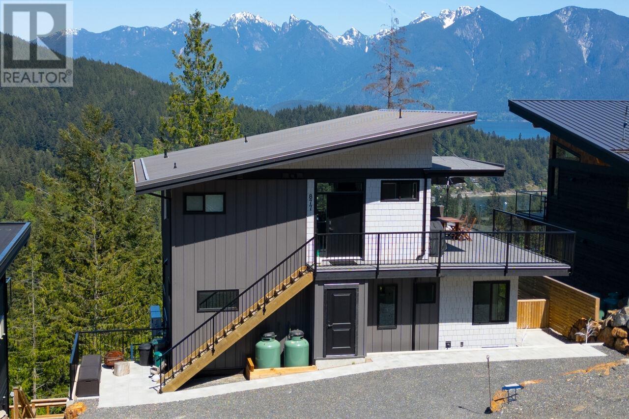 877 Rivendell Drive, Bowen Island, British Columbia  V0N 1G1 - Photo 4 - R2853451