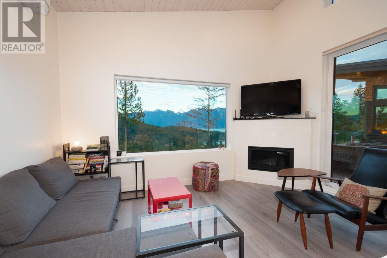 877 Rivendell Drive, Bowen Island, British Columbia  V0N 1G1 - Photo 9 - R2853451