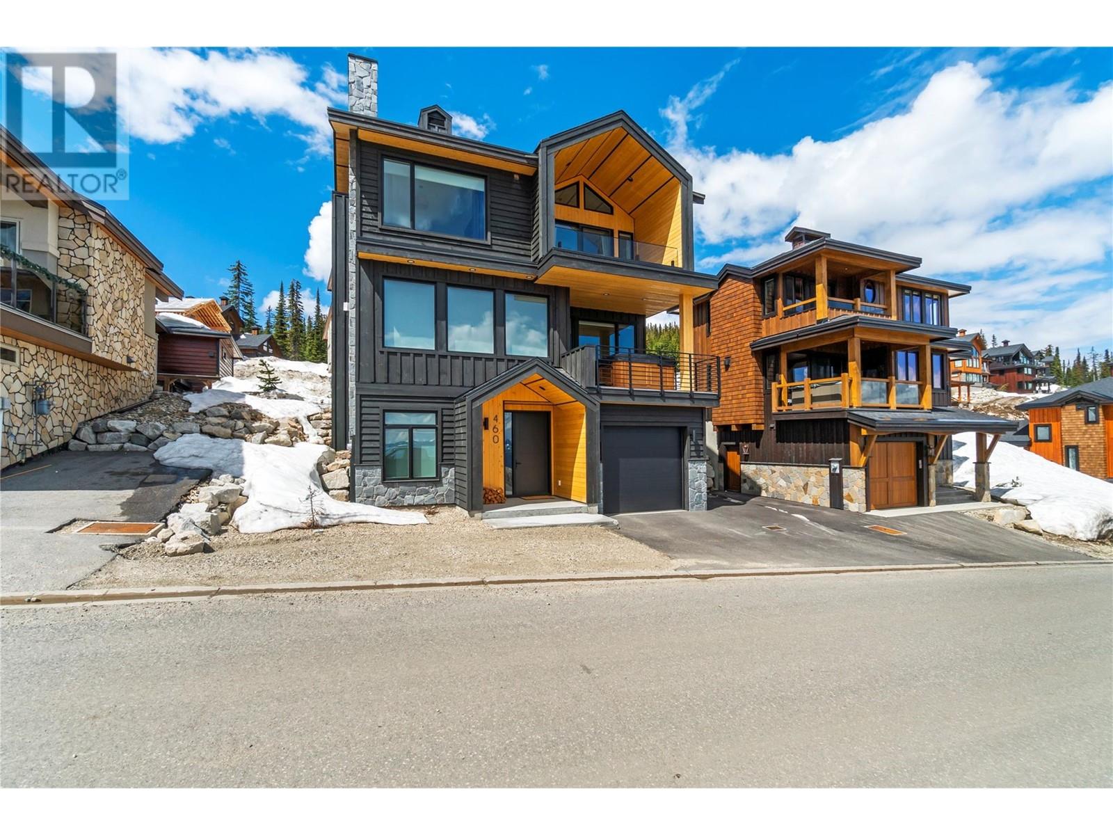 460 Feathertop Way, big white, British Columbia