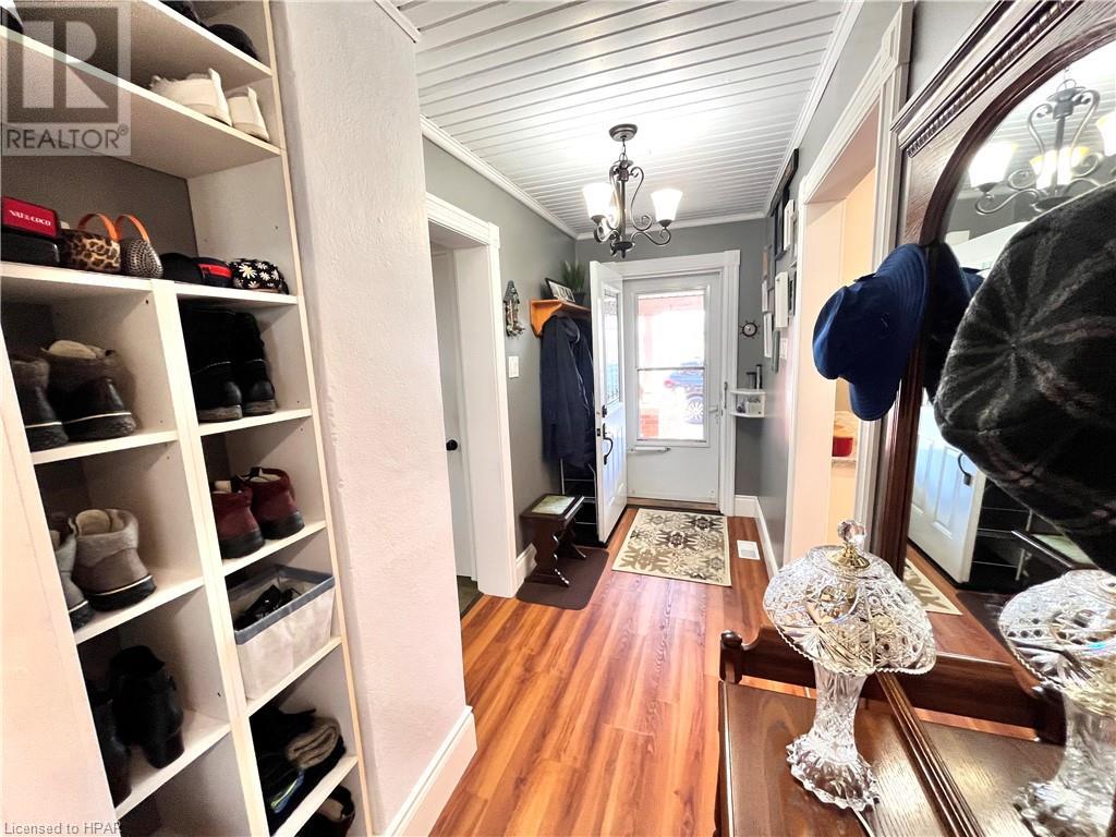 35541 Huron Road, Goderich, Ontario  N7A 3X8 - Photo 7 - 40546062