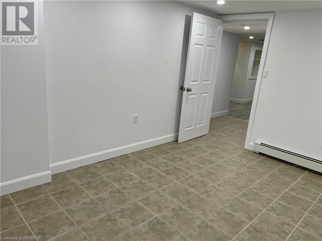 399 10th Street, Hanover, Ontario  N4N 1P7 - Photo 21 - 40544965