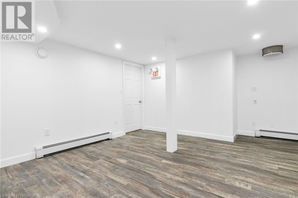 399 10th Street, Hanover, Ontario  N4N 1P7 - Photo 6 - 40544965