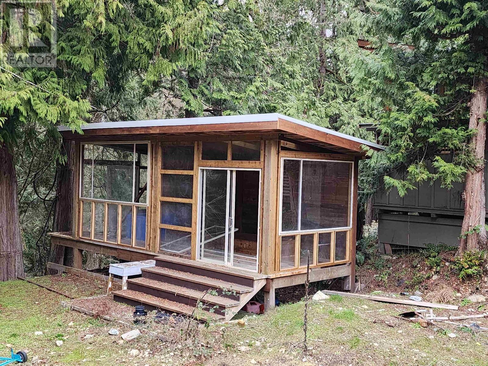 4517 Rondeview Road, Pender Harbour, British Columbia  V0N 2H1 - Photo 13 - R2832054