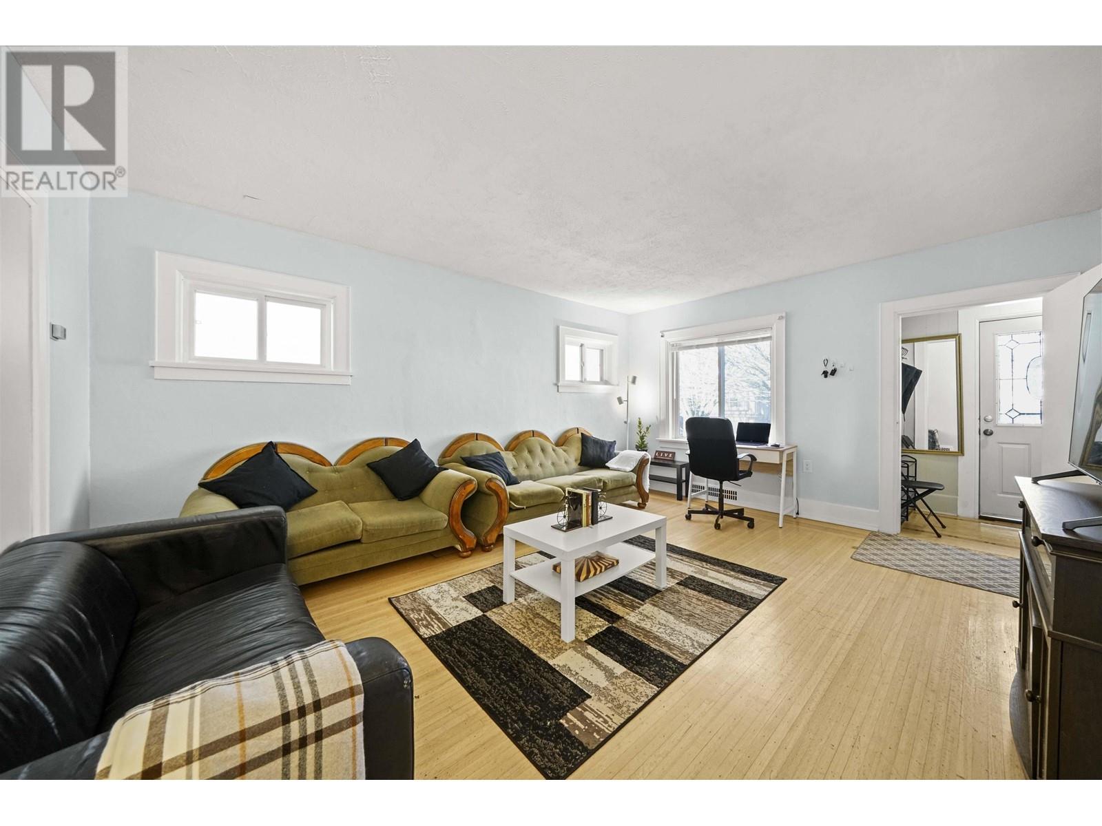 1342 E 24th Avenue, Vancouver, British Columbia  V5V 2B7 - Photo 3 - R2853606
