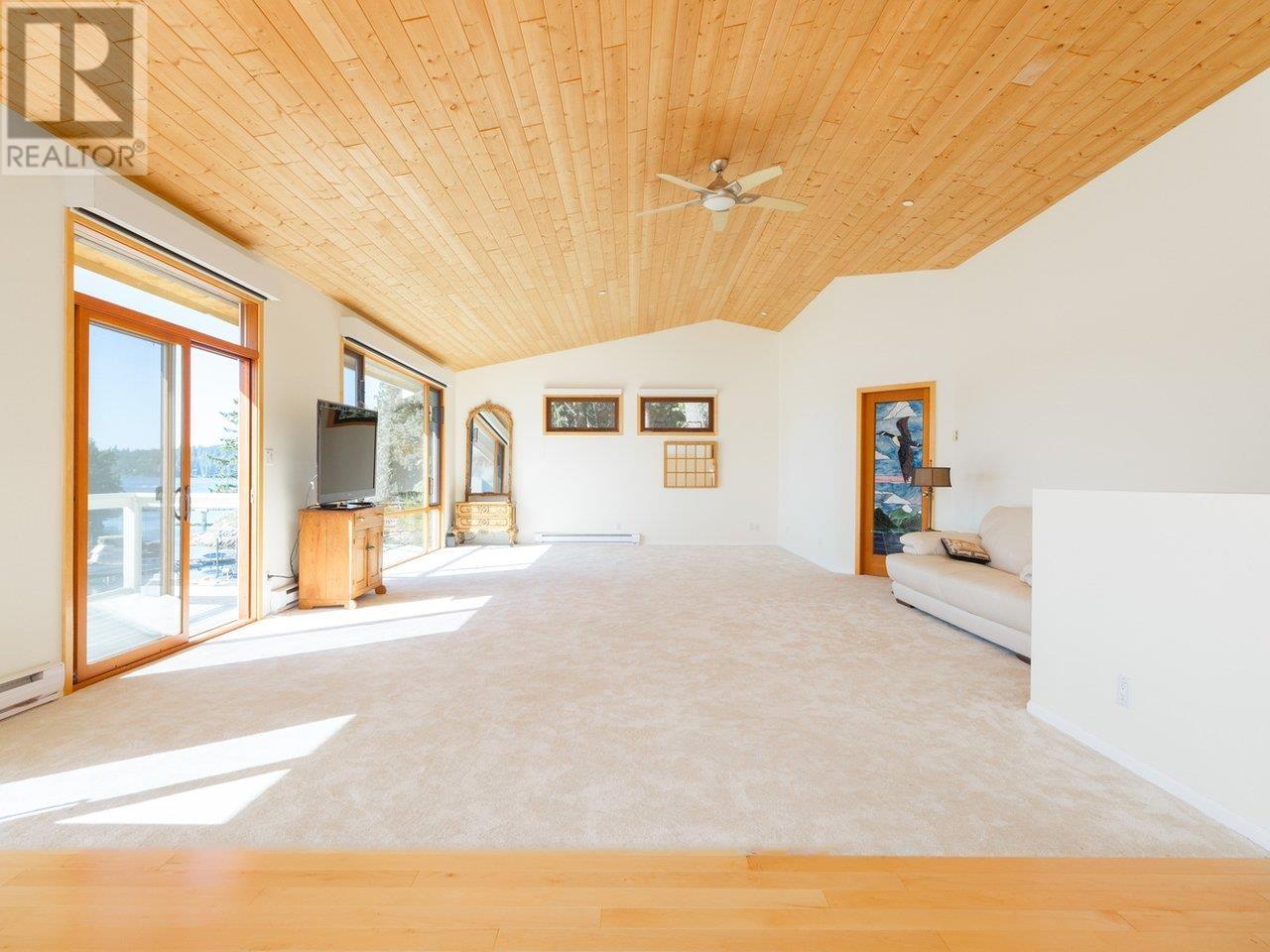 5654 Indian River Drive, North Vancouver, British Columbia  V7G 2T8 - Photo 11 - R2853609