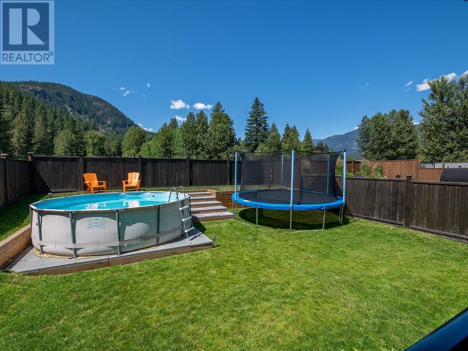 2016 Tiyata Boulevard, Pemberton, British Columbia  V0N 2L1 - Photo 24 - R2853640