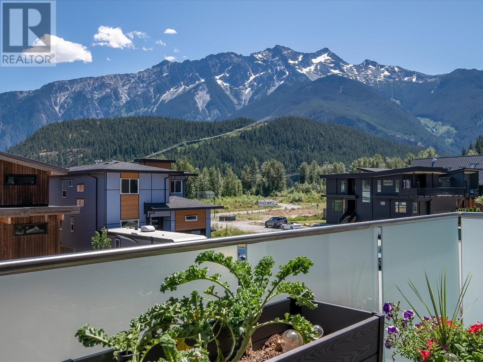 2016 Tiyata Boulevard, Pemberton, British Columbia  V0N 2L1 - Photo 9 - R2853640