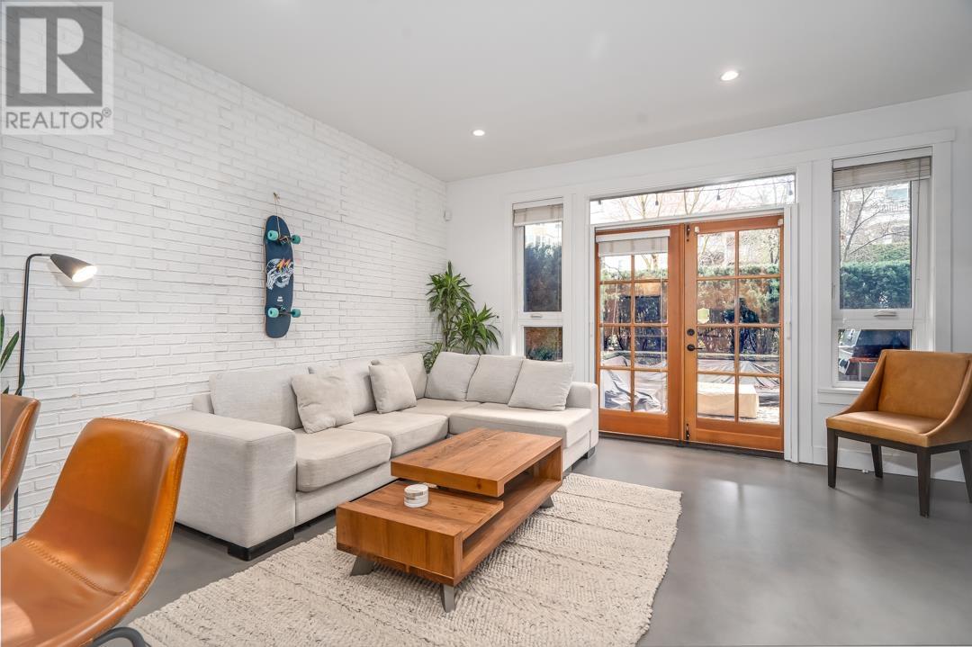 1 2437 W 1st Avenue, Vancouver, British Columbia  V6K 1G5 - Photo 4 - R2853405