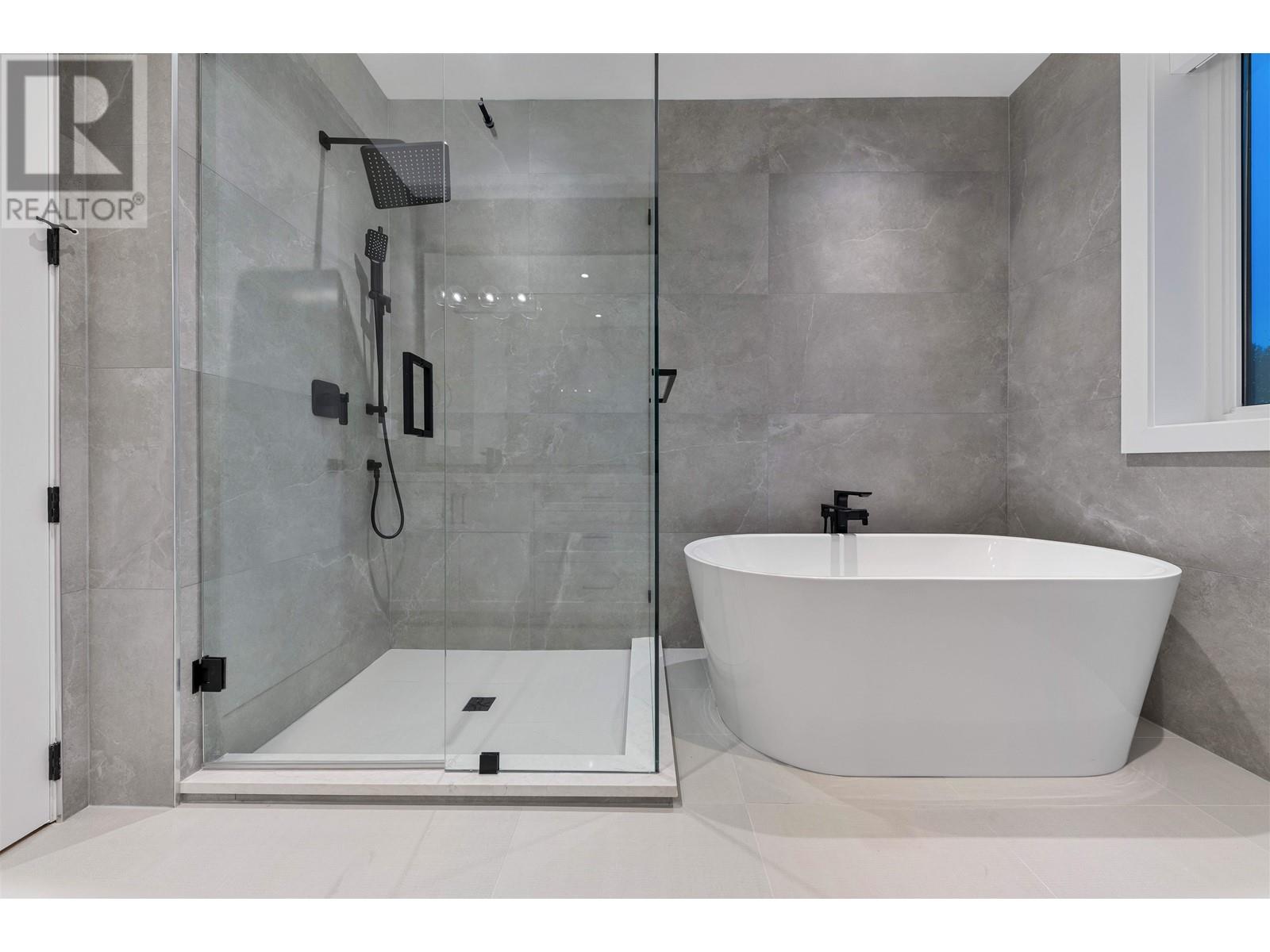5806 Chester Street, Vancouver, British Columbia  V5W 3B5 - Photo 21 - R2853620