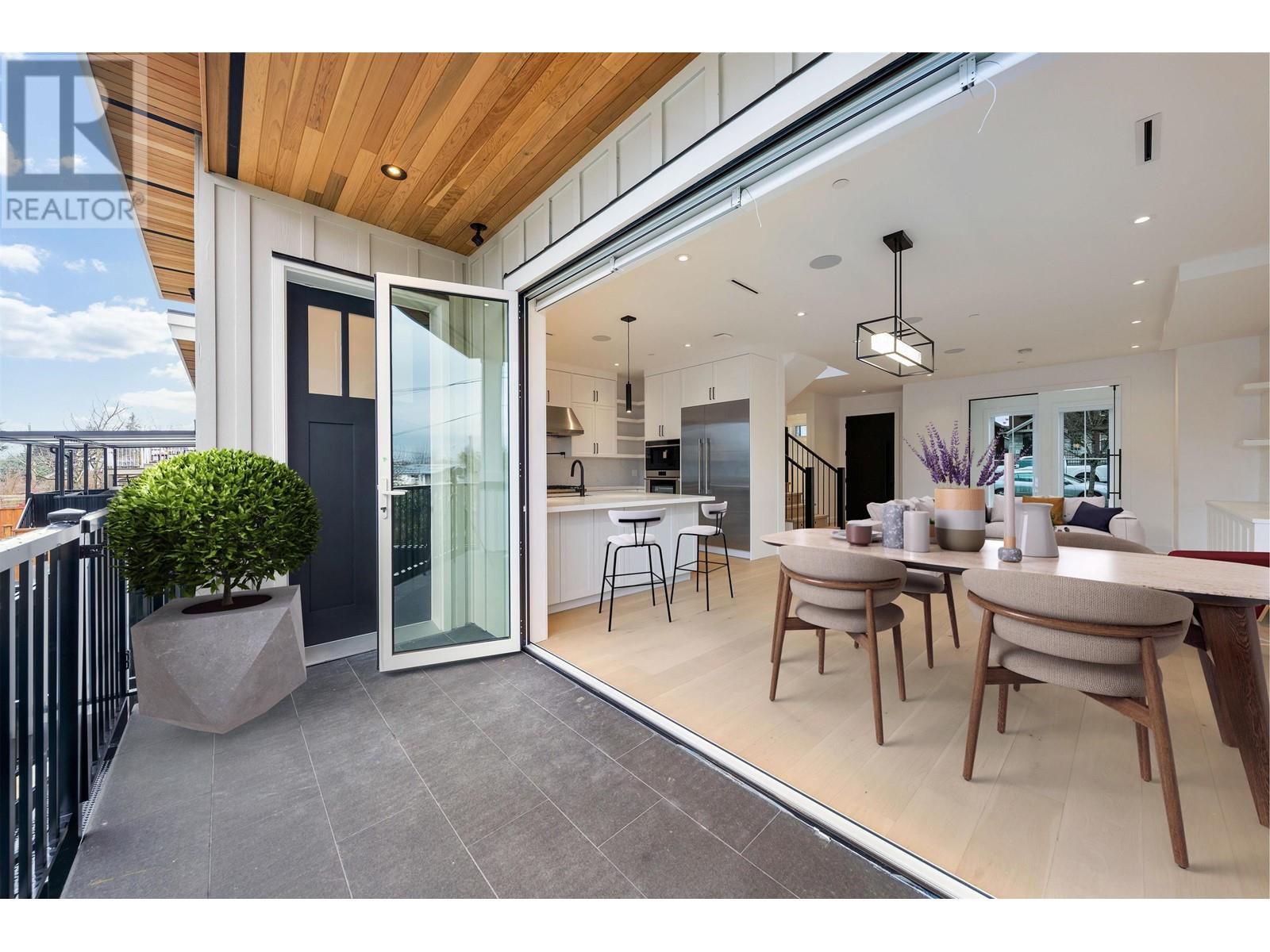 5806 Chester Street, Vancouver, British Columbia  V5W 3B5 - Photo 3 - R2853620