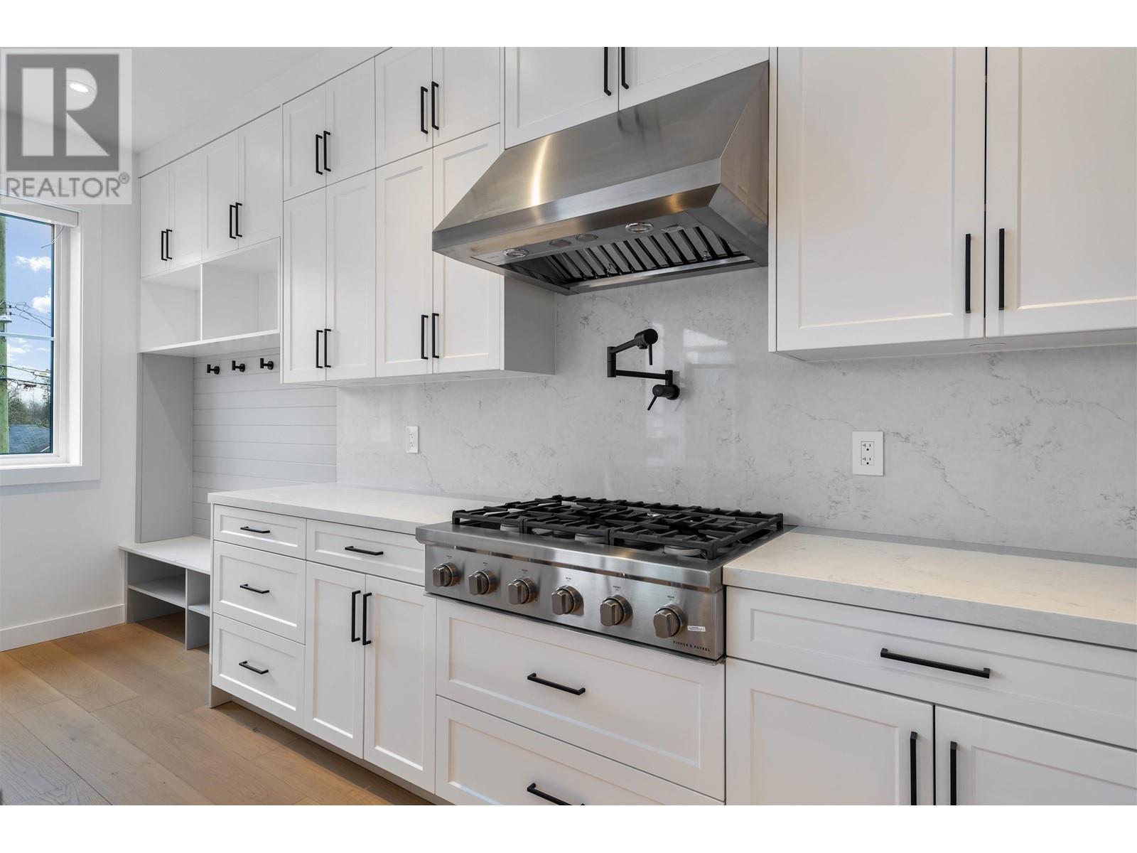 5806 Chester Street, Vancouver, British Columbia  V5W 3B5 - Photo 9 - R2853620
