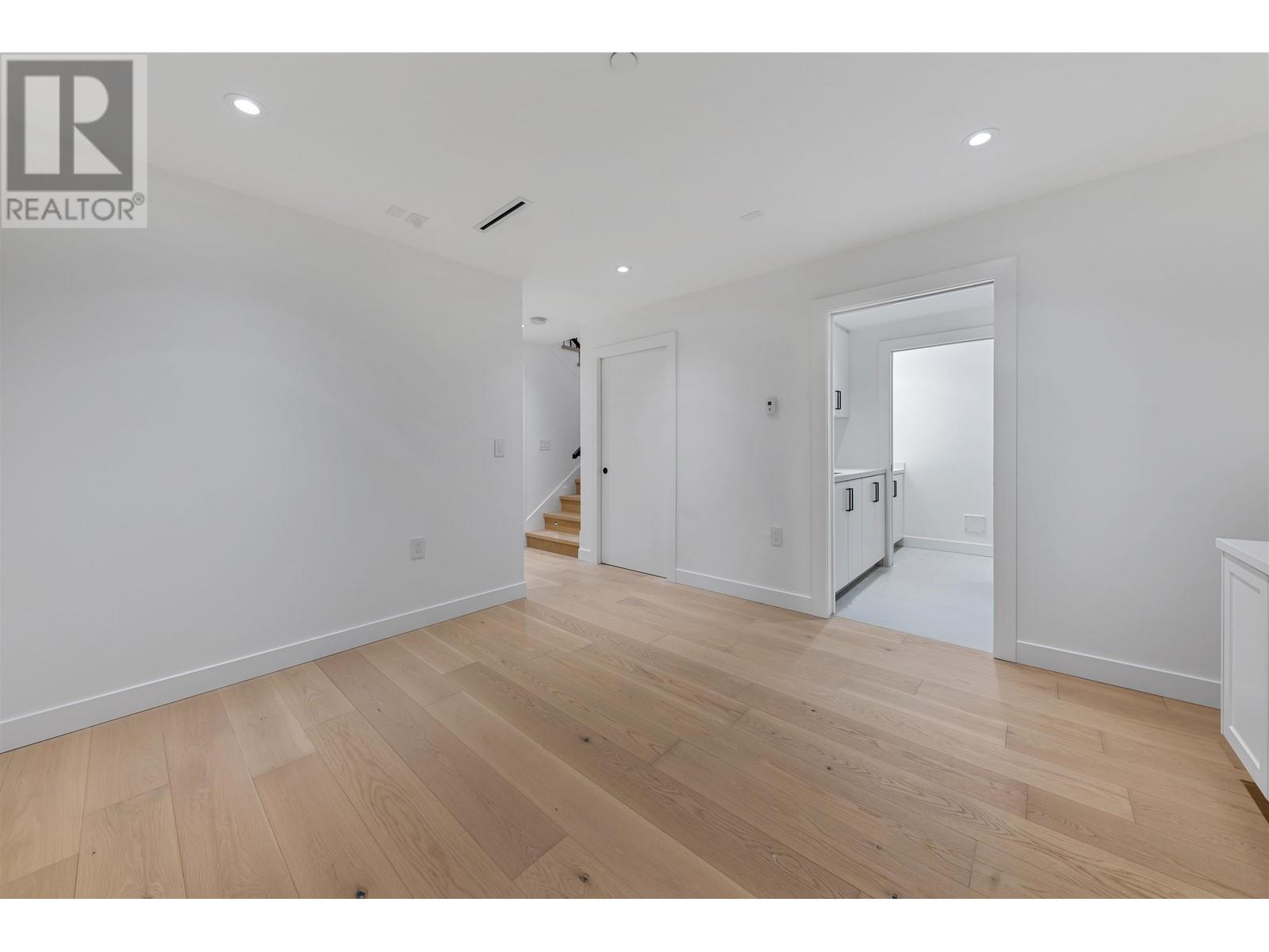 5806 Chester Street, Vancouver, British Columbia  V5W 3B5 - Photo 28 - R2853620