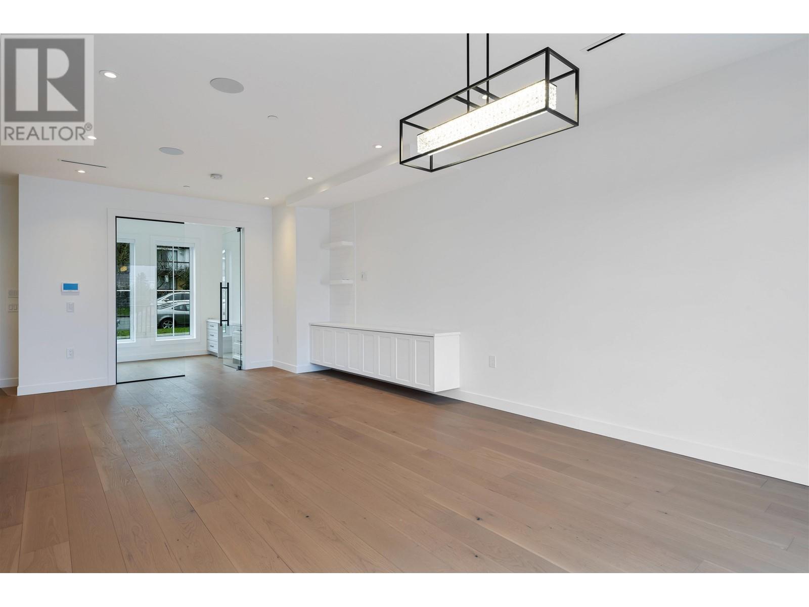 5806 Chester Street, Vancouver, British Columbia  V5W 3B5 - Photo 11 - R2853620