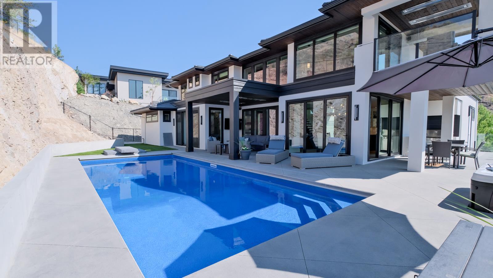 740 Pinehaven Court Kelowna