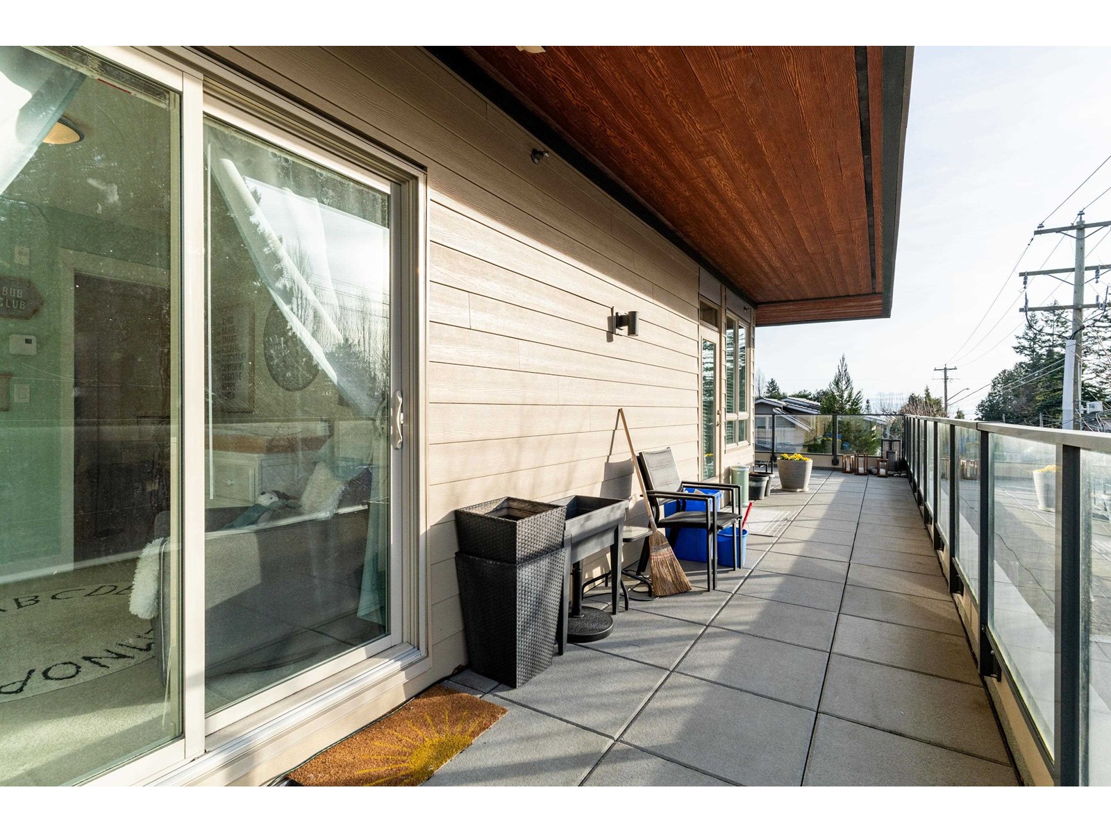 Listing Picture 28 of 39 : 212 14022 NORTH BLUFF ROAD, White Rock - 魯藝地產 Yvonne Lu Group - MLS Medallion Club Member