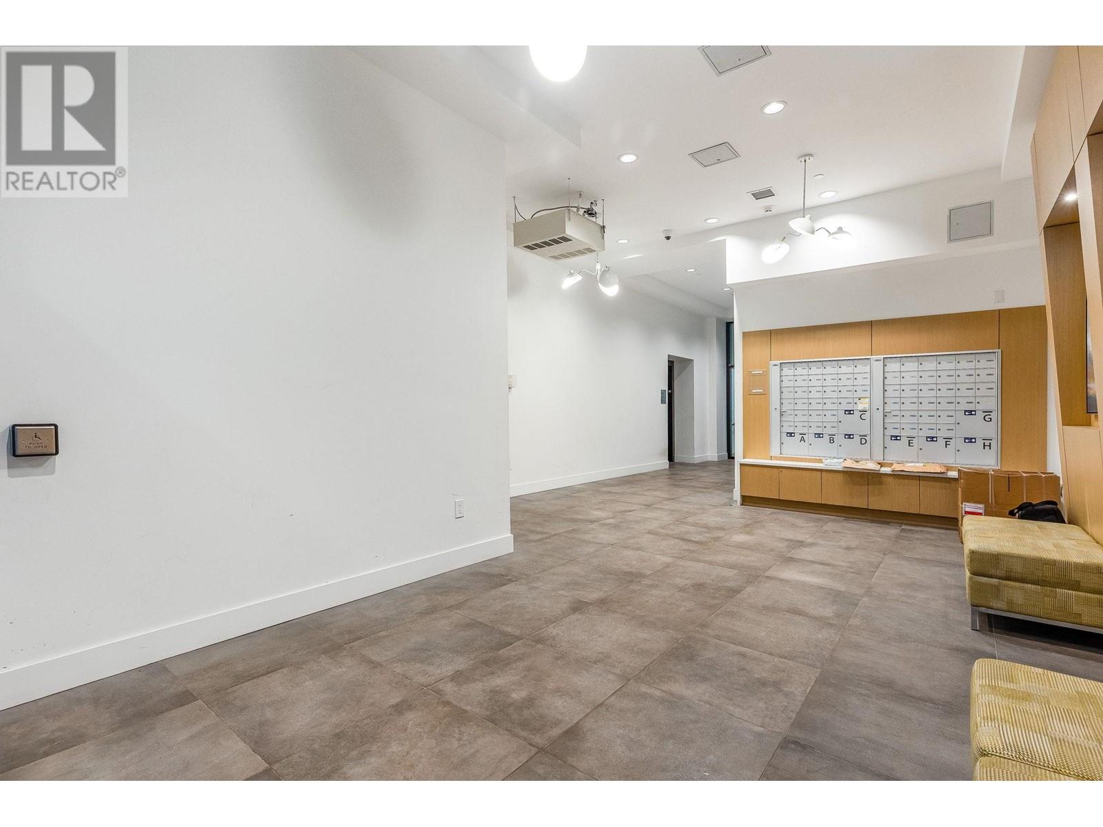 206 1496 Charlotte Road, North Vancouver, British Columbia  V7J 0C9 - Photo 5 - R2853641