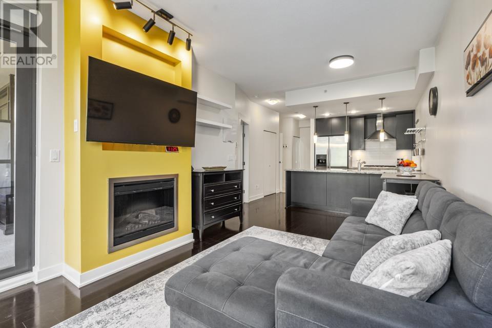 305 7088 18 Avenue, Burnaby, British Columbia  V3N 0A2 - Photo 7 - R2853708
