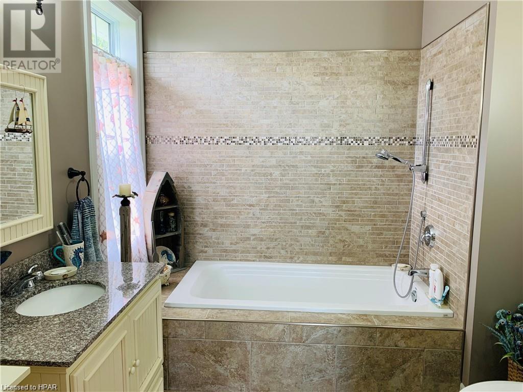 22 Thimbleweed Drive, Bayfield, Ontario  N0M 1G0 - Photo 26 - 40546259