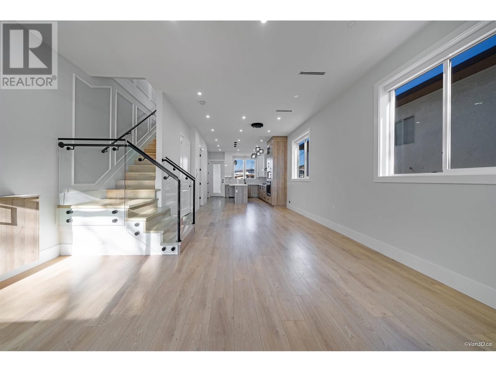 2859 E 16th Avenue, Vancouver, British Columbia  V5M 2L9 - Photo 3 - R2853828
