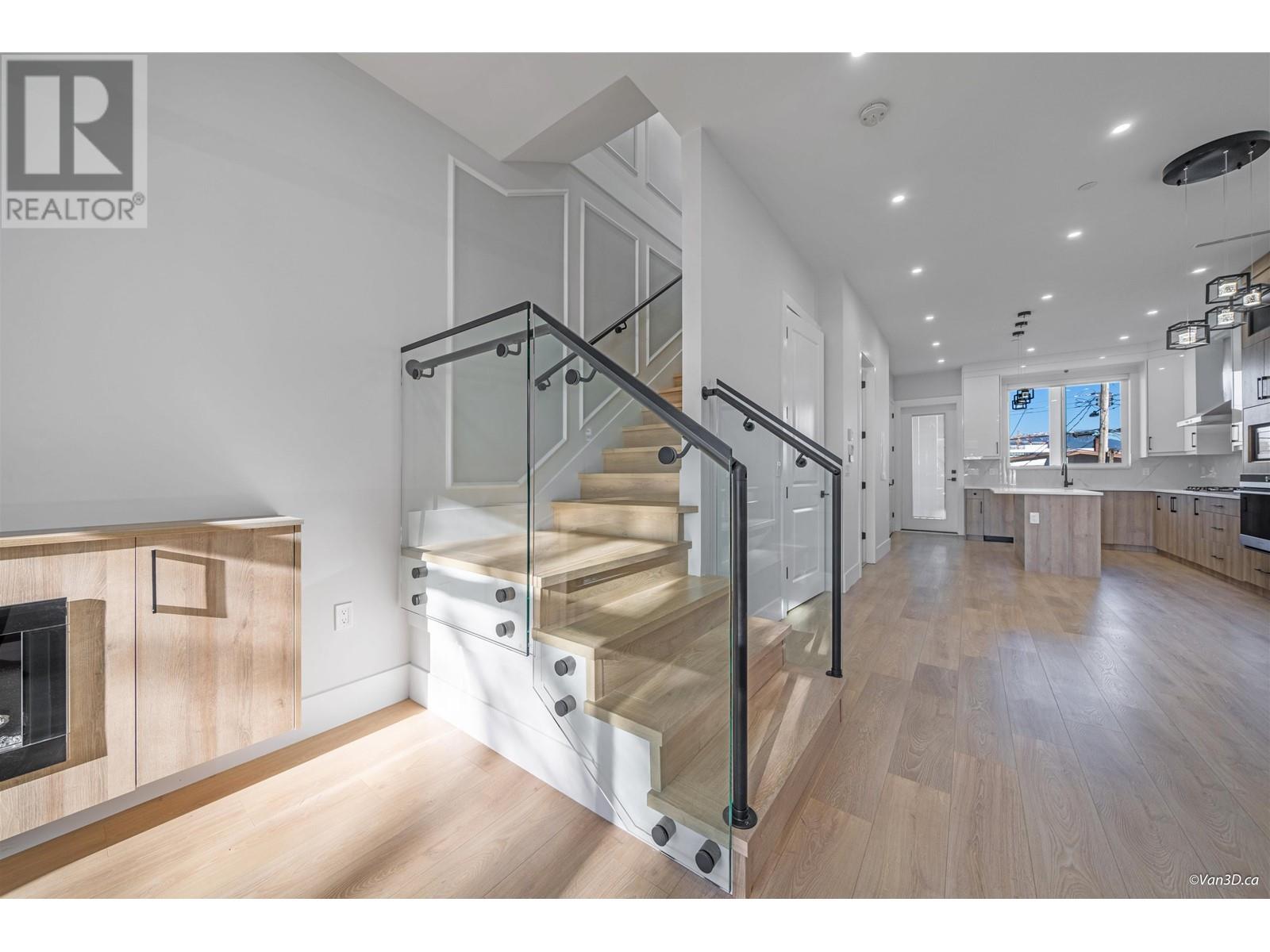 2859 E 16th Avenue, Vancouver, British Columbia  V5M 2L9 - Photo 6 - R2853828
