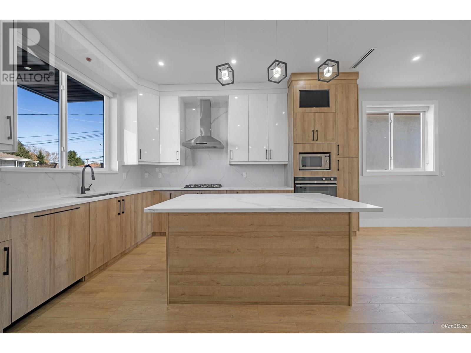 2859 E 16th Avenue, Vancouver, British Columbia  V5M 2L9 - Photo 8 - R2853828