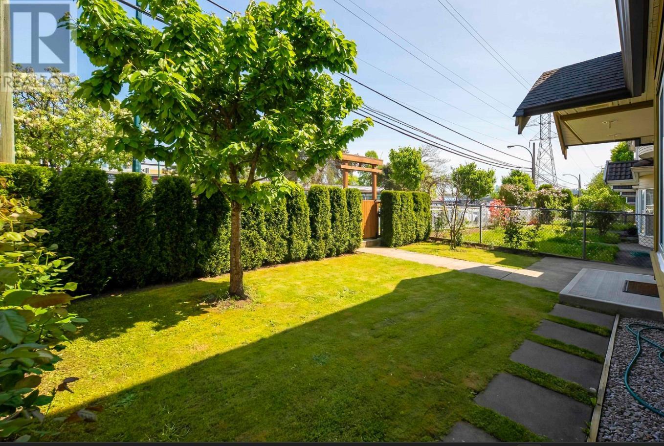 1115 Boundary Road, Vancouver, British Columbia  V5K 4T4 - Photo 4 - R2853826