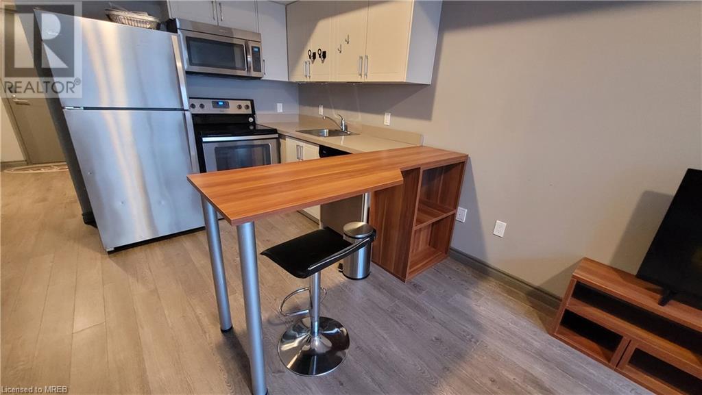 321 Spruce Street Unit# 605, Waterloo, Ontario  N2L 3M6 - Photo 8 - 40546111